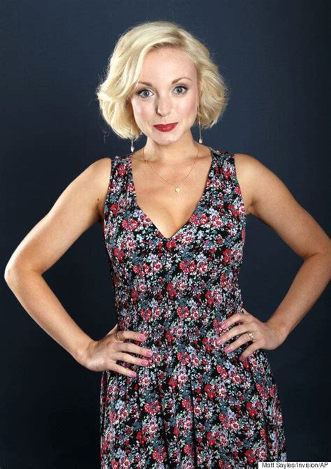 Call the Midwife and Strictly star Helen George comes。